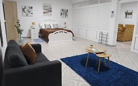 Rua De Baixo Apartments